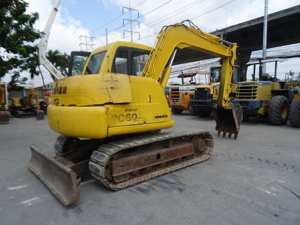 Kobelco SK135SR-1E