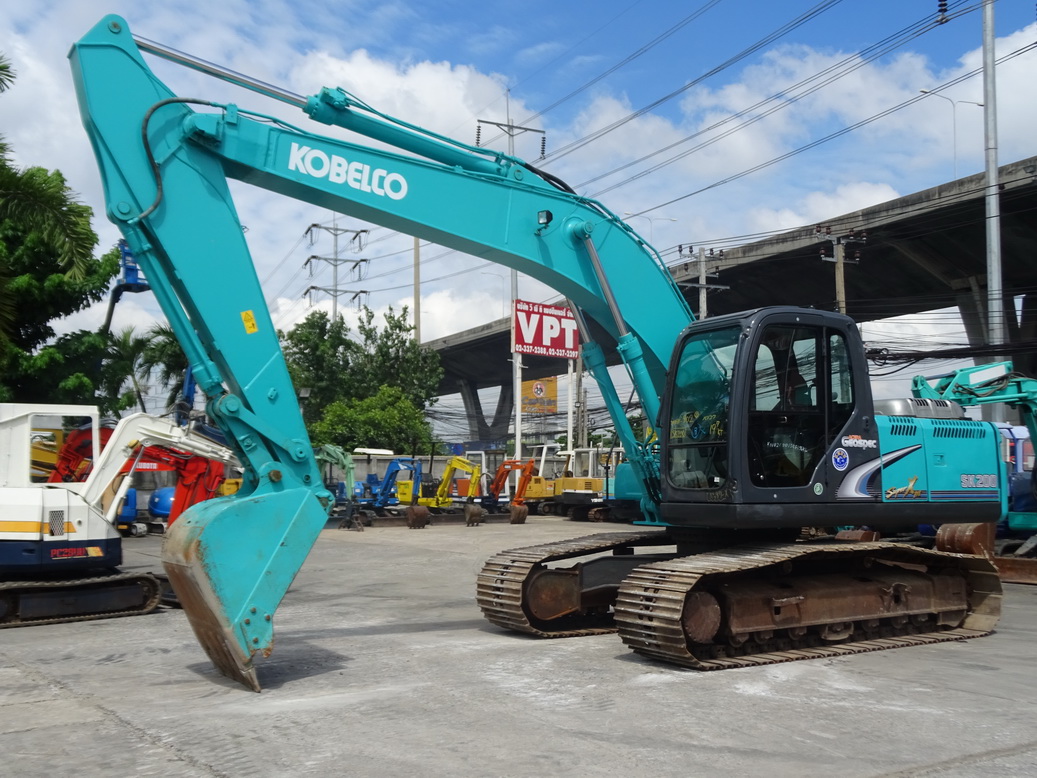 รถขุดKobelco SK200-8