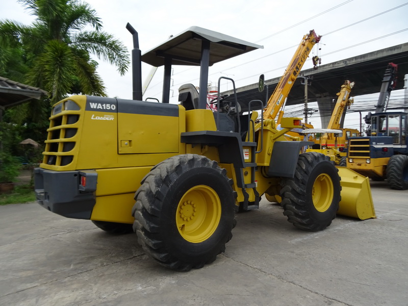 Komatsu WA150-3